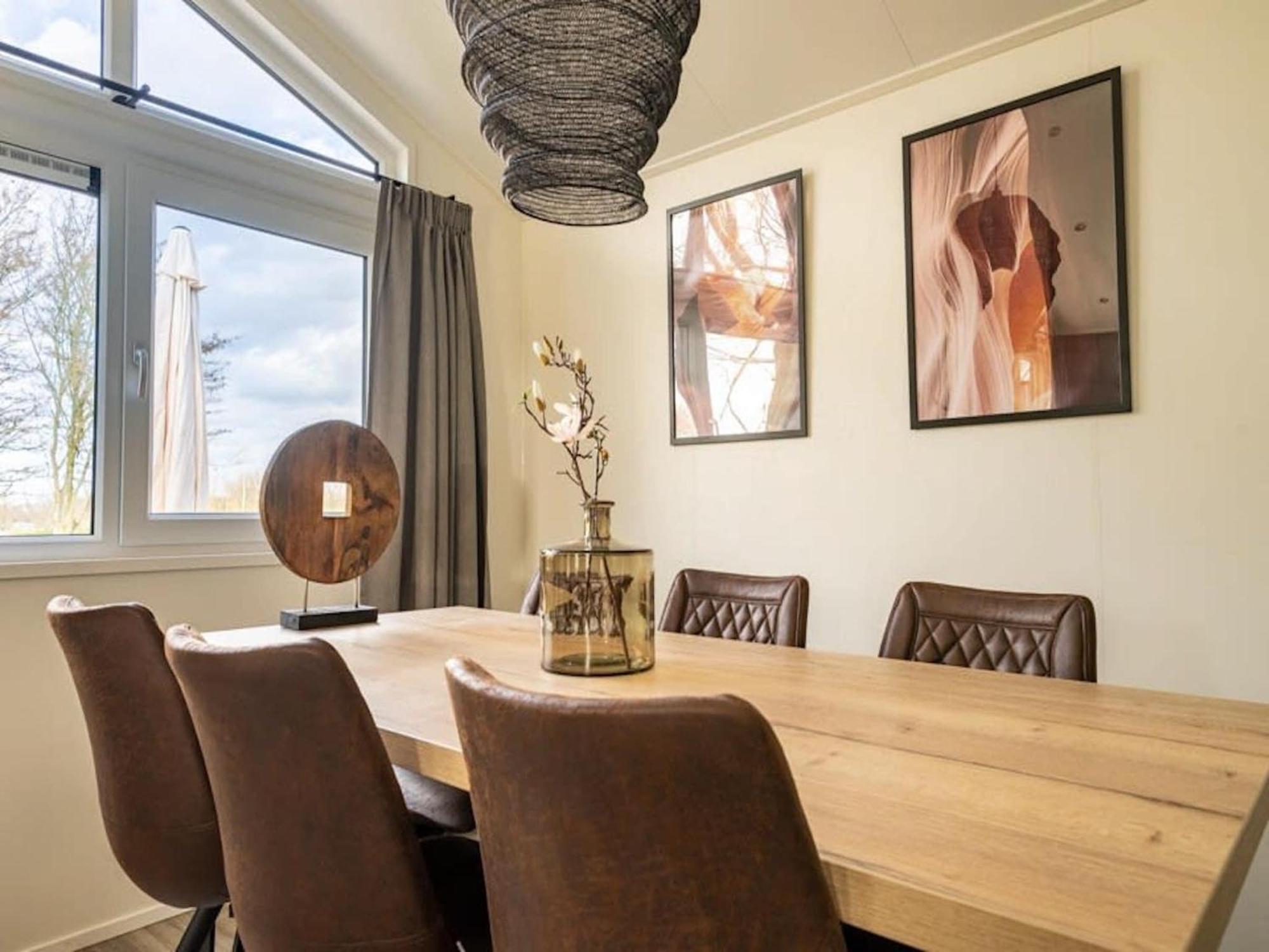 Chalet Modern In A Park, Bordering The Hoge Veluwe National Park *
