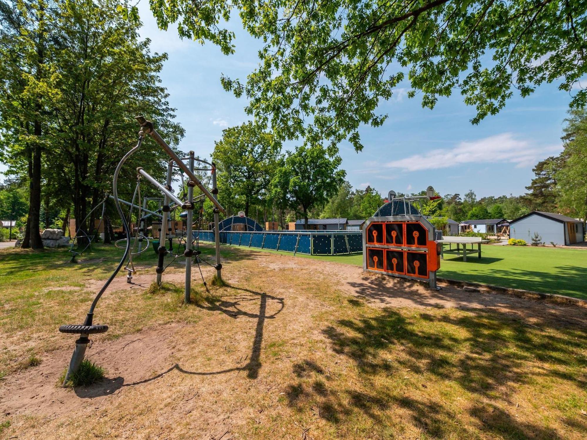 Chalet Modern In A Park, Bordering The Hoge Veluwe National Park Arnhem